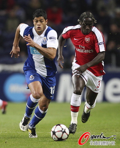 包含波尔图战平阿森纳,卡瓦尼补时绝平法甲的词条 包含波尔图战平阿森纳,卡瓦尼补时绝平法甲的词条