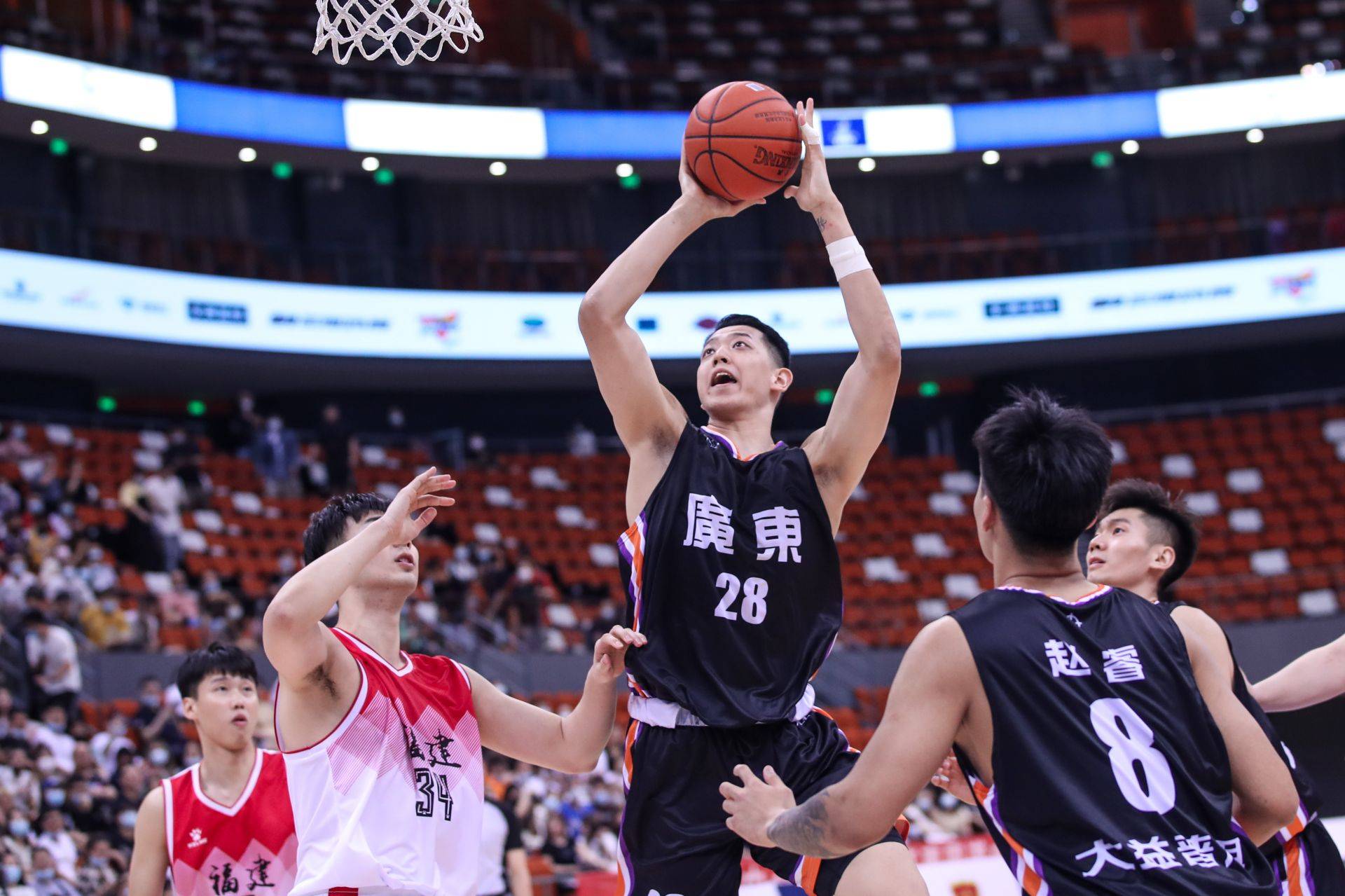 华体会-防守破绽频现，队员需紧急调整