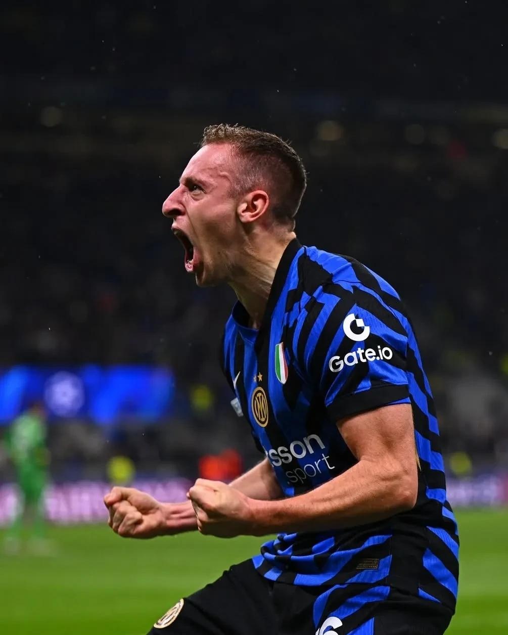 关于切尔西绝杀AC米兰，范戴克梅开二度世界杯的信息